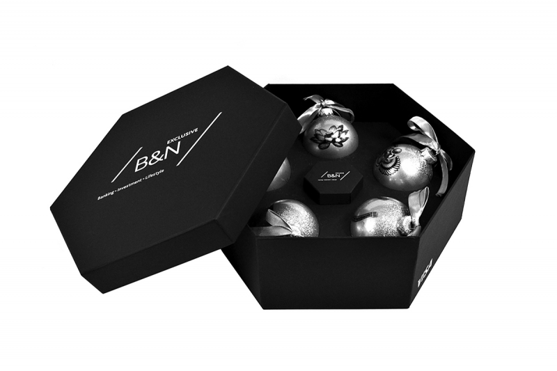 Кашированная шестиугольная коробка крышка-дно для елочных шаров в Москве, производство на заказ