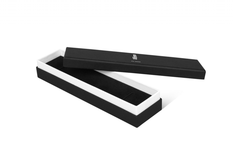 Подарочная коробка-тубус для ювелирных украшений в Москве, производство на заказ