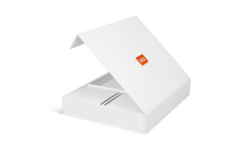 Упаковка с нанесением логотипа — клапан на магните в Москве, производство на заказ