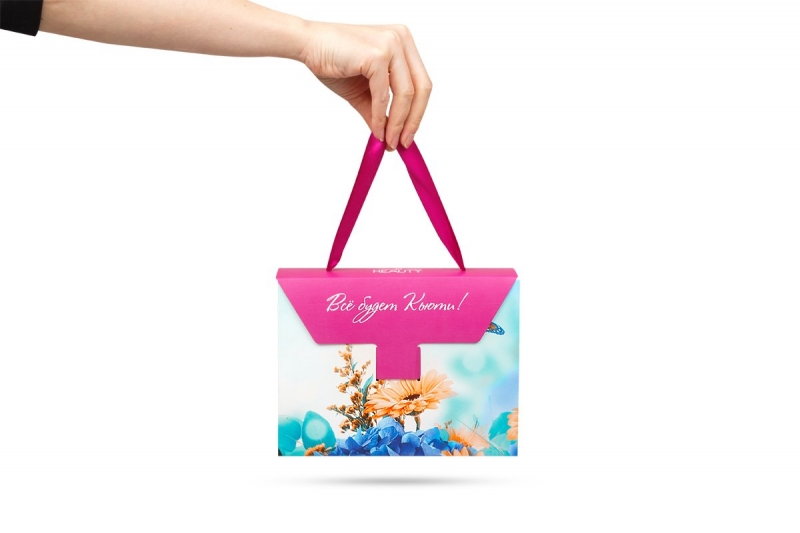 Коробка-пакет под косметику в Москве, производство на заказ