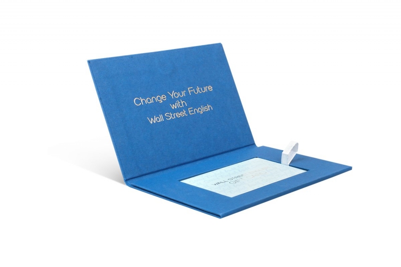 Кашированный кардпак на магните в Москве, производство на заказ