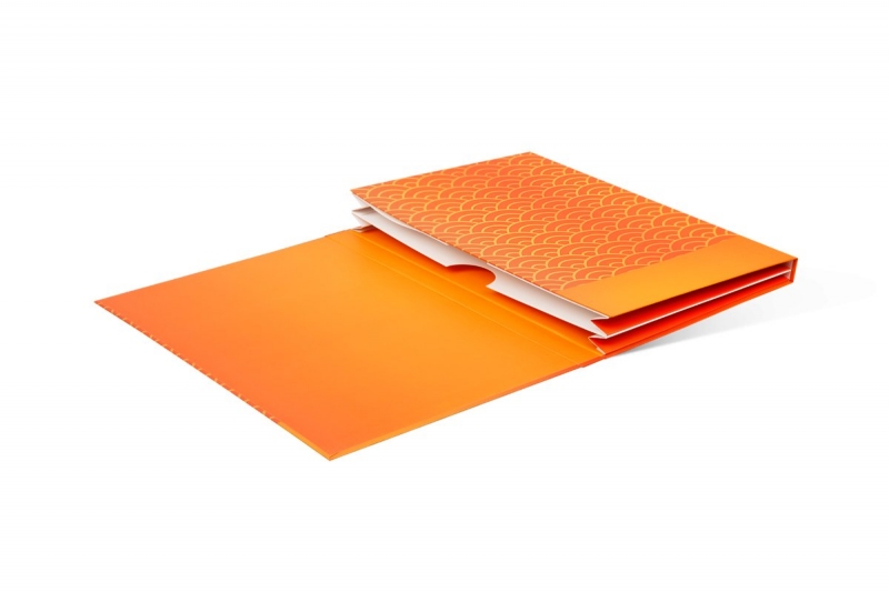 Unilever — Кашированная папка под документы с разделителями в Москве, производство на заказ