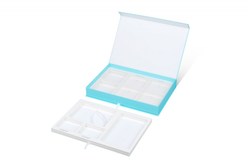 Коробка с клапаном на магните и съемным ложементом в Москве, производство на заказ