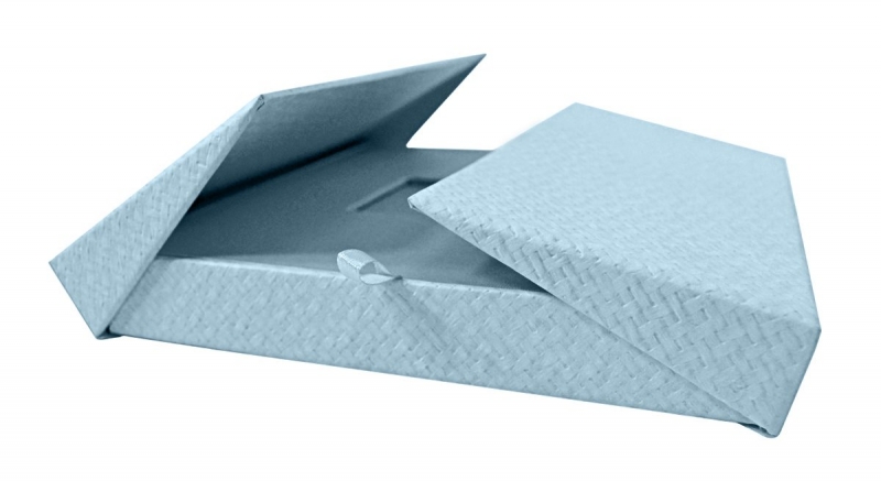 Подарочная упаковка для пластиковой карты и буклета в Москве, производство на заказ