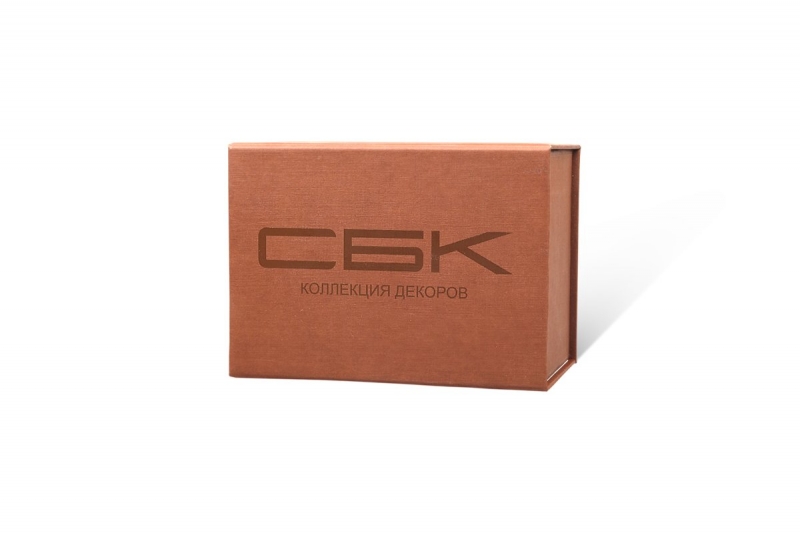 Фирменная коробка на магнитах в Москве, производство на заказ