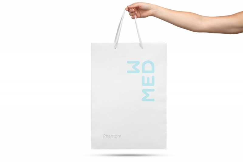 Фирменный пакет с атласными лентами в Москве, производство на заказ