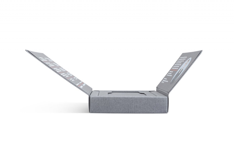 VIP кард-пак из материалов премиум класса в Москве, производство на заказ