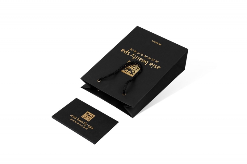 Бумажный пакет и кардпак в едином стиле в Москве, производство на заказ