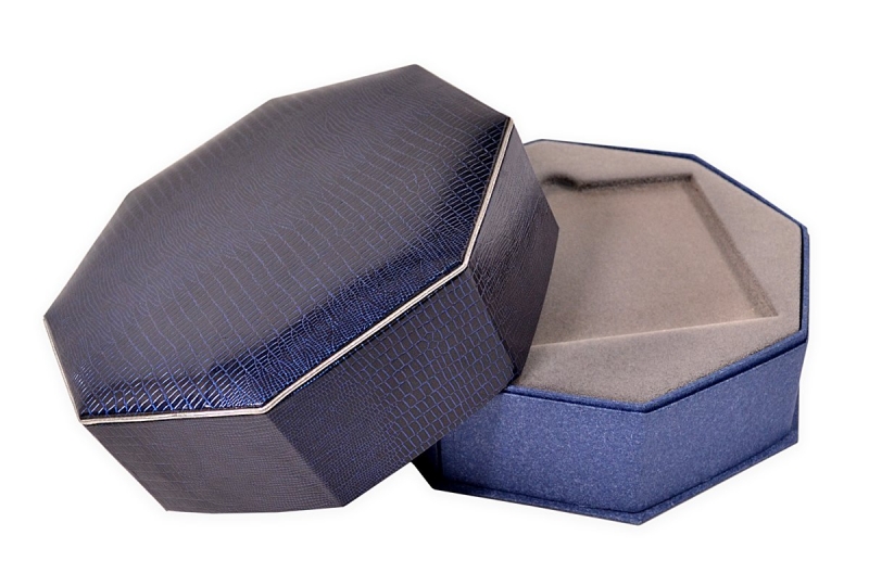 Эксклюзивная упаковка-трансформер для бизнес-сувениров в Москве, производство на заказ