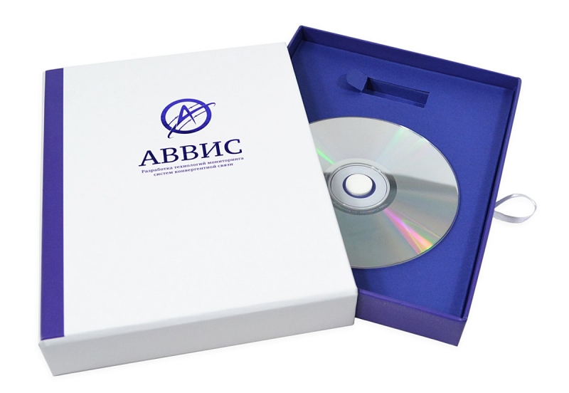 Коробка-пенал с индивидуальным ложементом для диска и флешки в Москве, производство на заказ