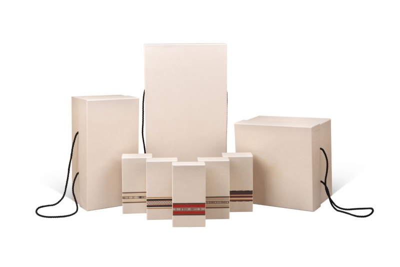 Комплект премиальных подарочных коробок в Москве, производство на заказ