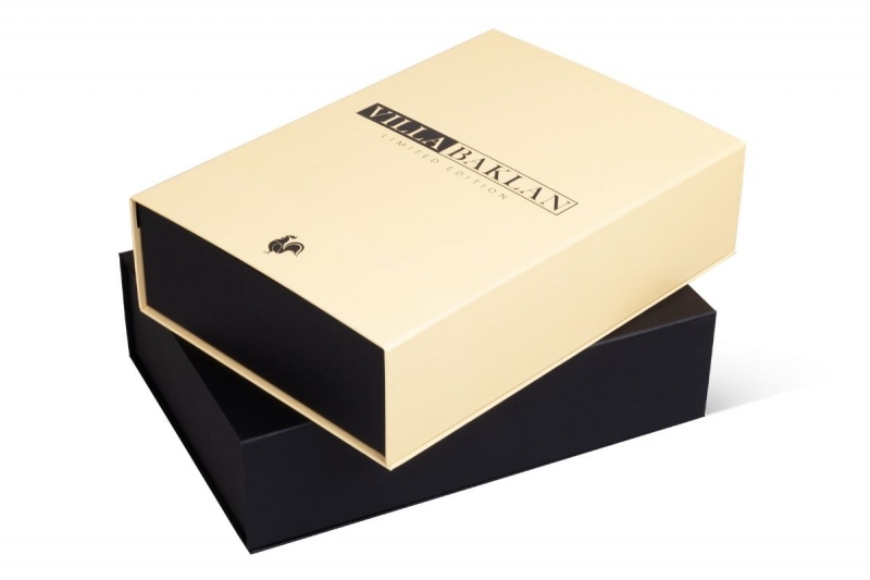 Подарочная коробка под бутылку в Москве, производство на заказ