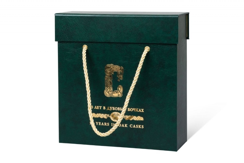 Премиальная коробка-пакет под бутылку в Москве, производство на заказ