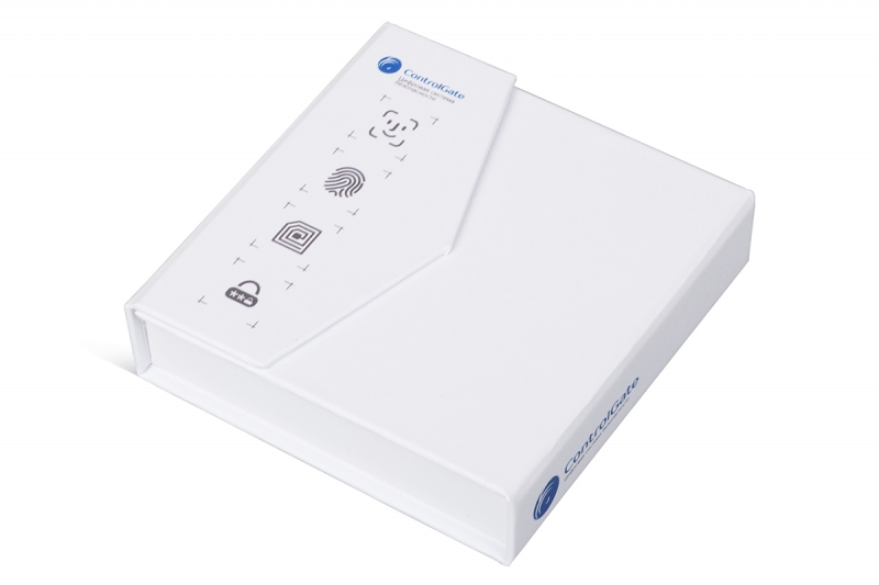 Кашированая коробка с фигурным клапаном на магните в Москве, производство на заказ