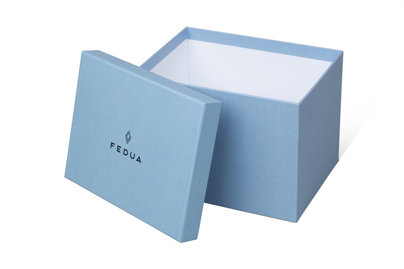 Кашированная коробка для косметической продукции в Москве, производство на заказ