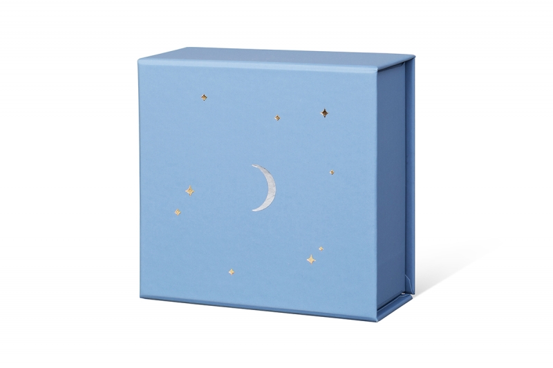 Коробка с клапаном на магните под ювелирные аксессуары в Москве, производство на заказ