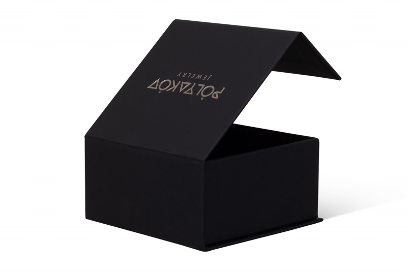 Кашированная коробка с магнитным клапаном для украшений в Москве, производство на заказ