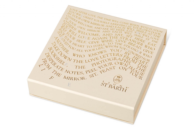 Брендированная коробка с магнитным клапаном для косметических средств  в Москве, производство на заказ