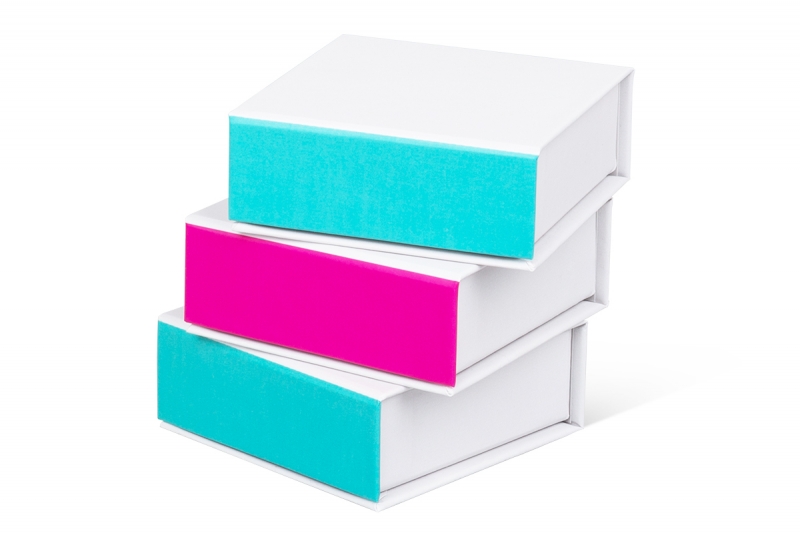 Кашированная коробка с магнитом для ювелирного изделия  в Москве, производство на заказ