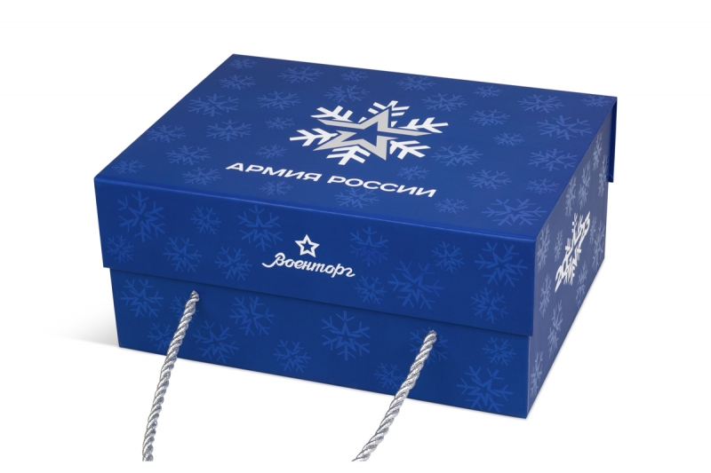 Кашированная коробка с магнитным клапаном и витыми ручками для Военторга в Москве, производство на заказ