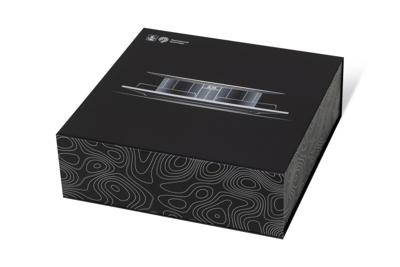 Коробка с магнитным клапаном и поролоновым ложементом для Московского Транспорта в Москве, производство на заказ