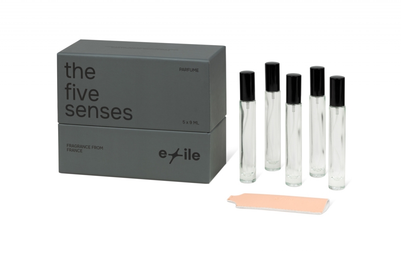 Подарочная упаковка для духов с внутренним бортом и флокированным ложементом в Москве, производство на заказ