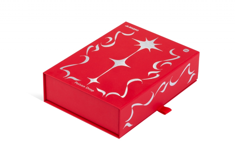 Коробка из дизайнерской бумаги с тиснением в Москве, производство на заказ