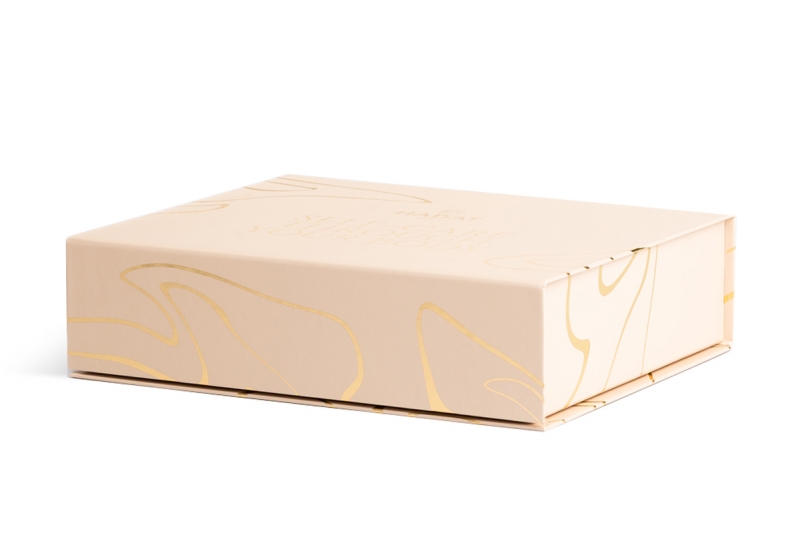 Коробка с тиснением для косметических кремов в Москве, производство на заказ