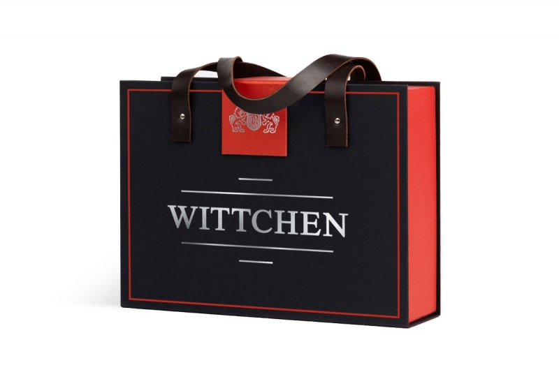 Коробка с ручками из натуральной кожи в Москве, производство на заказ