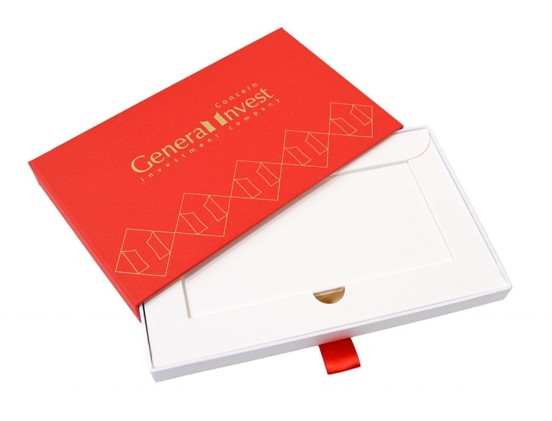 Кашированная коробка-пенал с ложементом для сертификата в Москве, производство на заказ