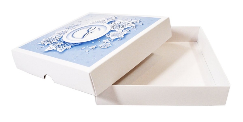 Фирменная коробка для сувениров (крышка-дно) в Москве, производство на заказ