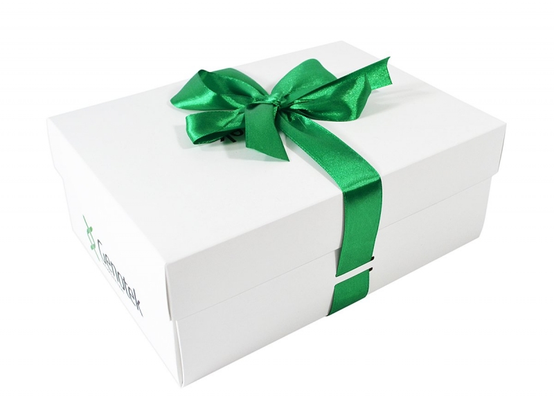 Самосборная подарочная коробка с атласной лентой в Москве, производство на заказ
