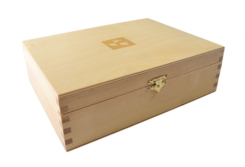 Деревянная подарочная шкатулка в Москве, производство на заказ