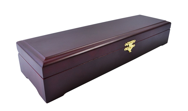 Деревянный подарочный футляр с замком в Москве, производство на заказ