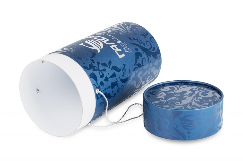 Круглая коробка-тубус из навивного картона в Москве, производство на заказ