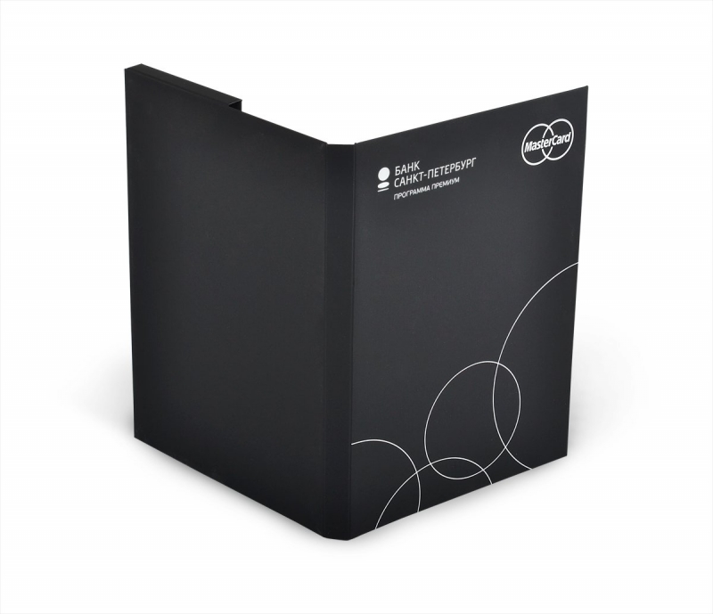 Картонная упаковка на магните для пластиковой карты и буклета в Москве, производство на заказ