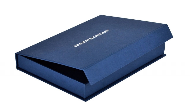 Кашированная коробка-книжка на магните в Москве, производство на заказ