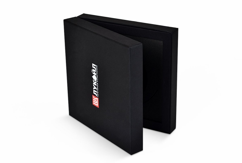 ЛУКОЙЛ — Подарочная коробка-шкатулка на магнитах для баночки икры и двух ложек  в Москве, производство на заказ