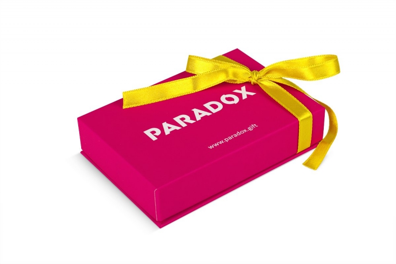Кашированная коробка с лентами для подарочной карты в Москве, производство на заказ