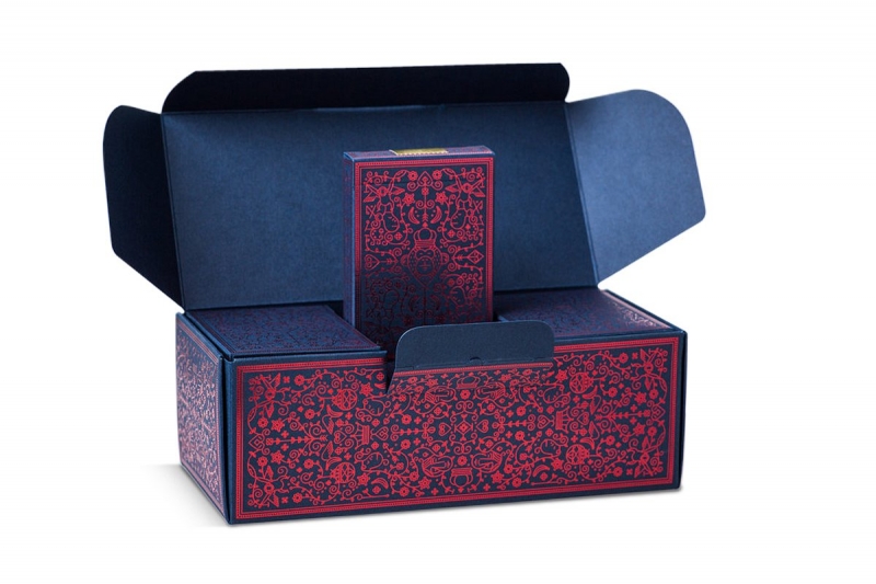 Подарочная коробка с комплектом игральных карт в Москве, производство на заказ
