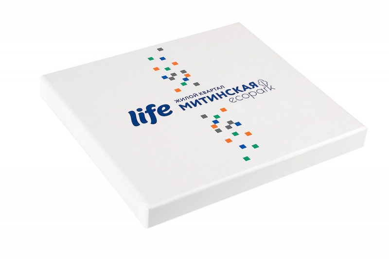 Подарочная коробка для покупателей квартир в Москве, производство на заказ