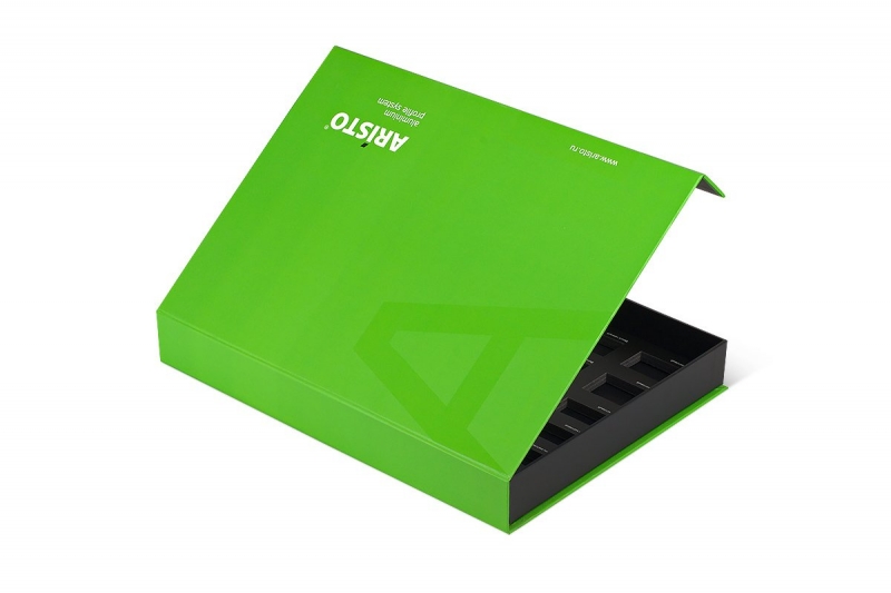 Коробка с клапаном на магните для образцов алюминиевых профилей в Москве, производство на заказ