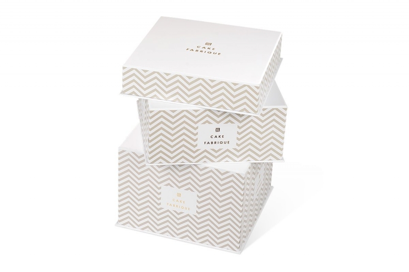 Комплект коробок: кашированные тубусы для тортов в Москве, производство на заказ