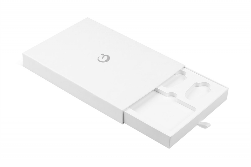 Брендированный welcome-pack для ключей, документов и сувенира в Москве, производство на заказ