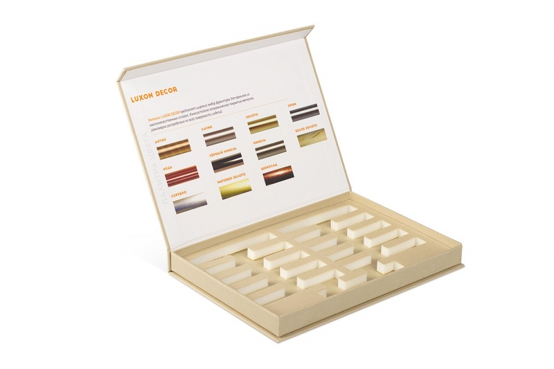 Брендированная коробка для образцов продукции (клапан на магните) в Москве, производство на заказ