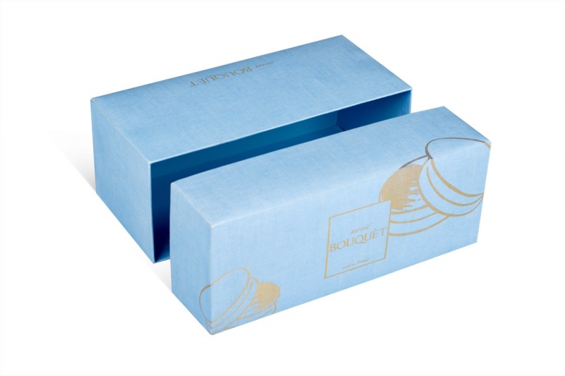 Брендированная коробка крышка-дно для цветов и пирожных в Москве, производство на заказ