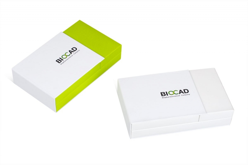 Комплект коробок для медицинских препаратов и сертификата в Москве, производство на заказ