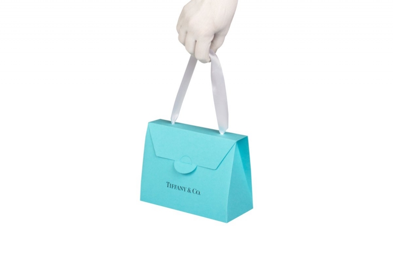 Фирменный пакет для ювелирных изделий в Москве, производство на заказ