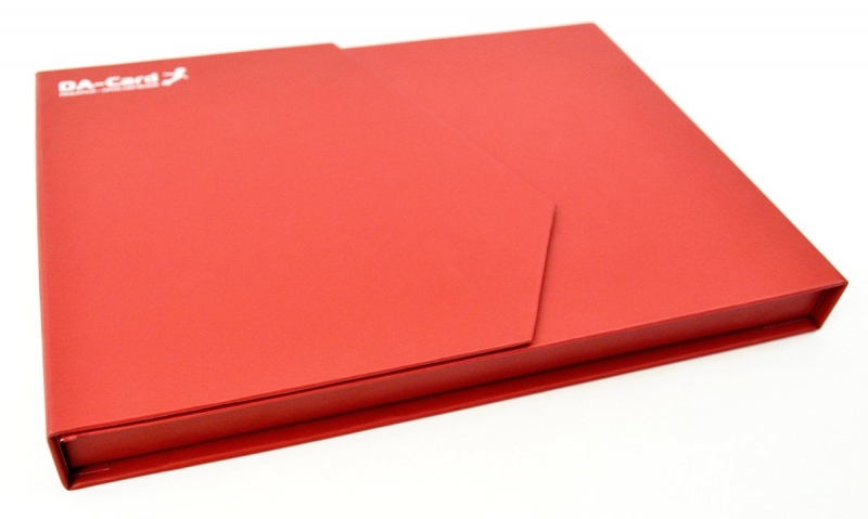 Упаковка с логотипом для подарочных сертификатов в Москве, производство на заказ