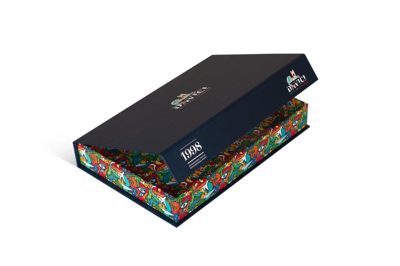 Кашированная коробка с клапаном на магните для деревянного пазла в Москве, производство на заказ